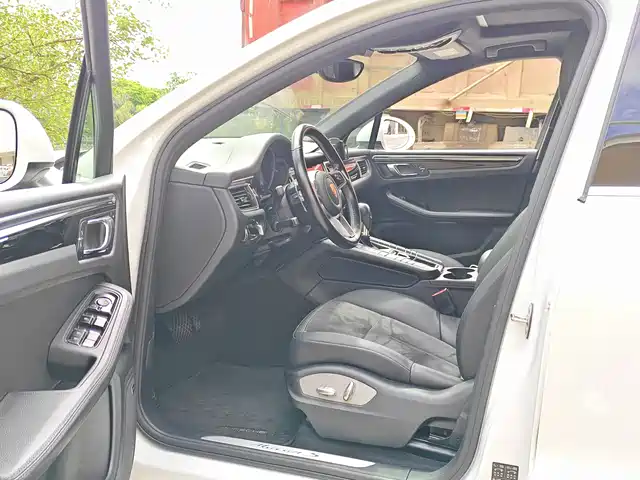 Porsche Macan 2017 Macan S 3.0T — фото 4