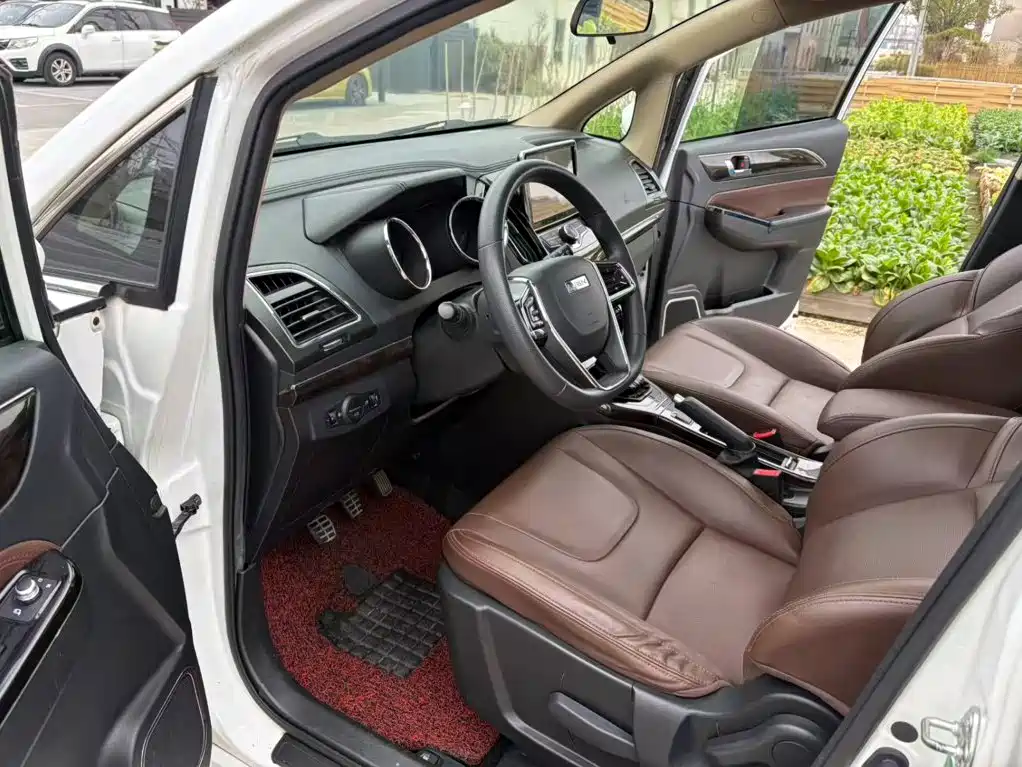 Lifan Xuanlang 2017 2017 1.8L Manual Elite Model