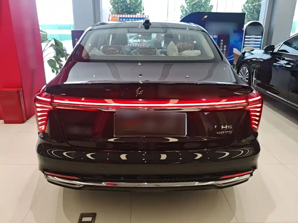 Hongqi H5 2026 2025 2.0T Automatic Flag Celebration 500,000 Units Anniversary Edition