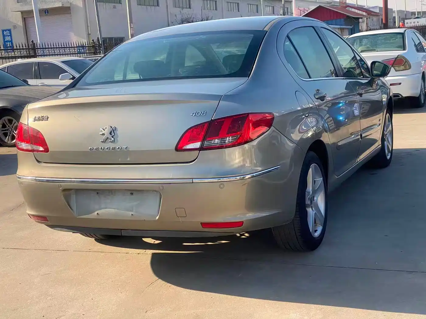 Peugeot 408 2011 1.6L Manual Comfort Edition фото 5