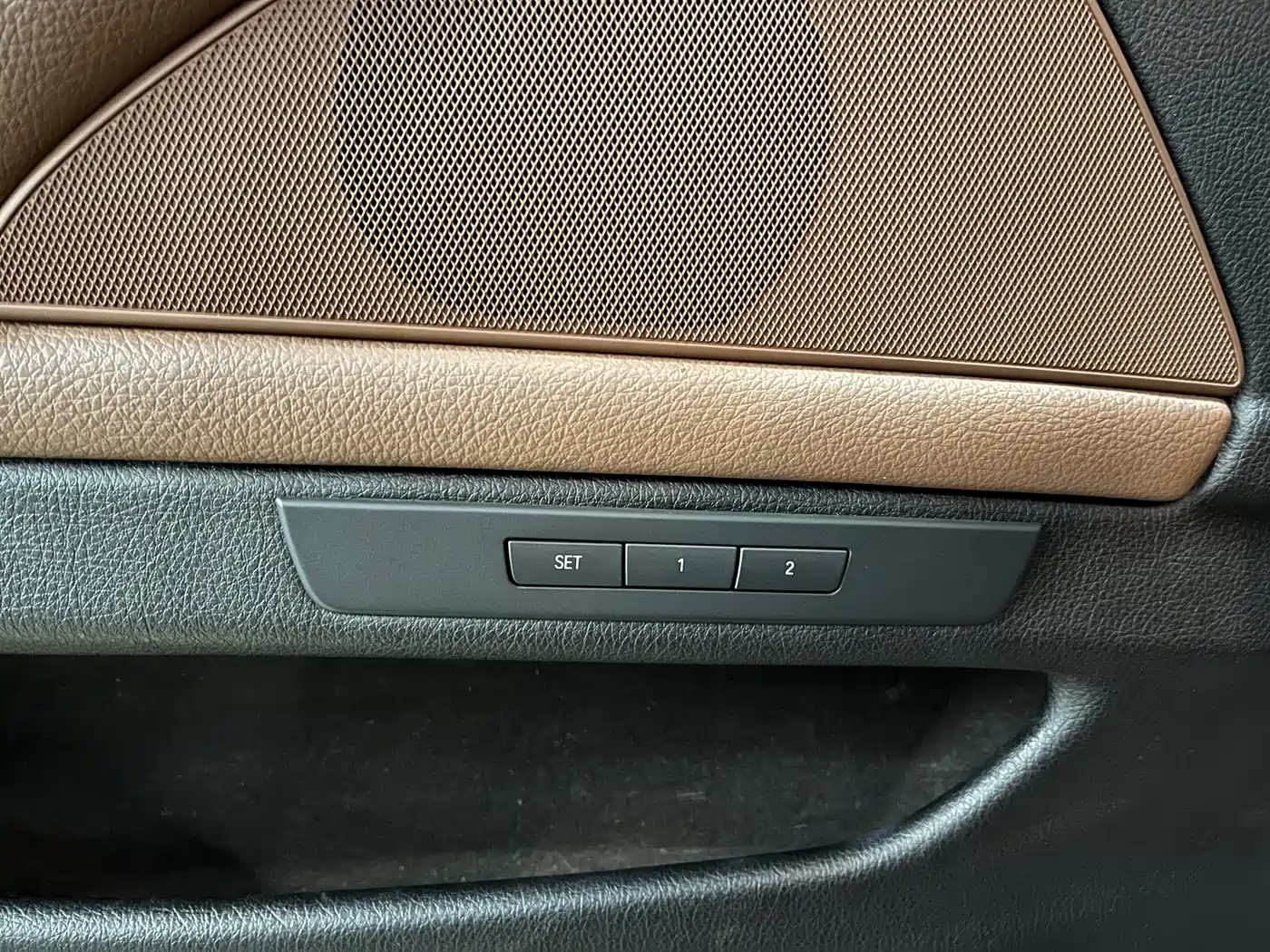 BMW 5 Series 2017 525Li Leading Edition фото 11