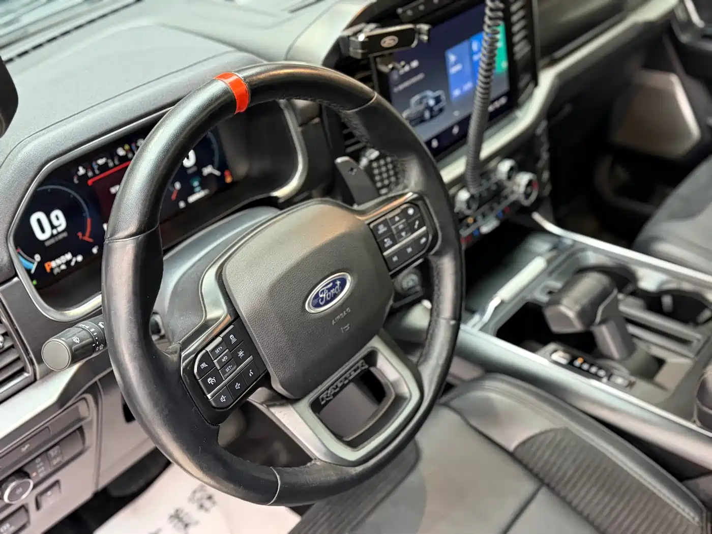 FORD F-150 RAPTOR