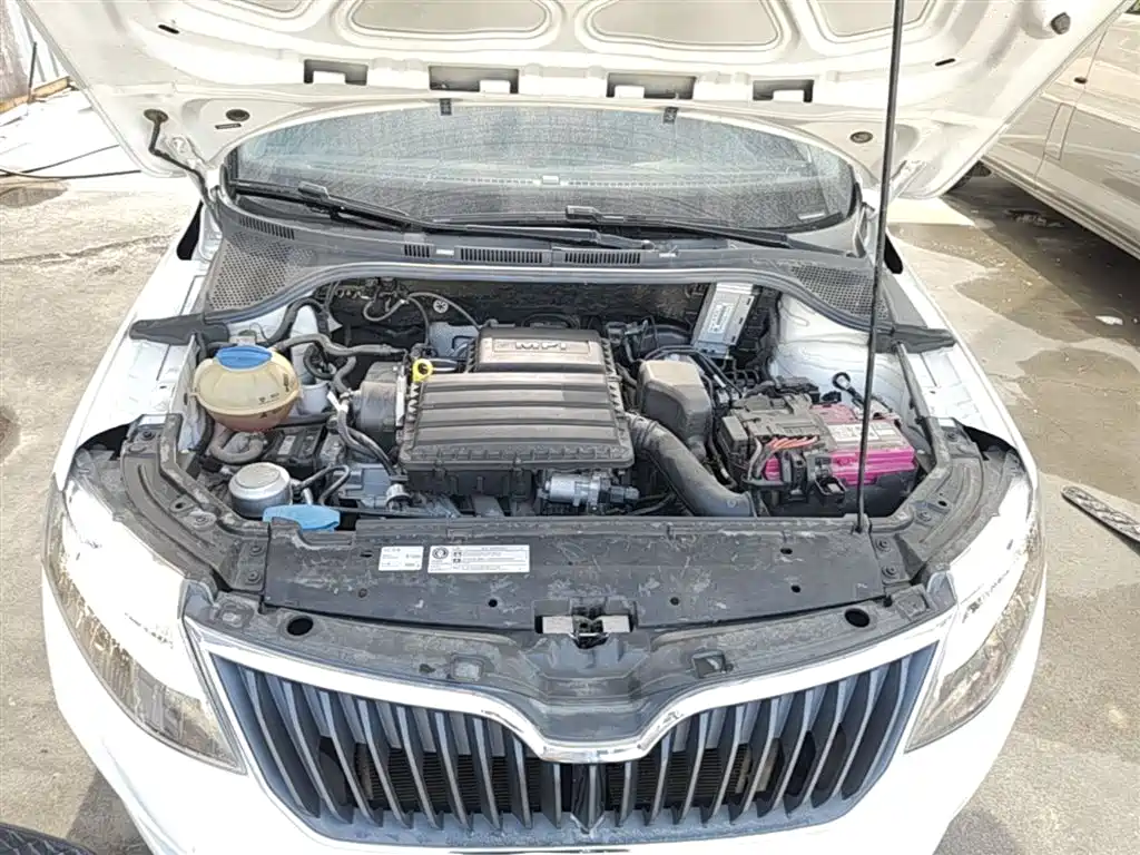 Škoda Skoda Rapid Spaceback 2019 Facelift 1.5L Automatic Standard Version China VI фото 20