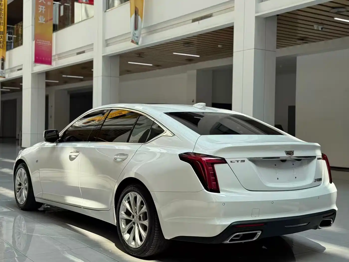 CADILLAC CT5