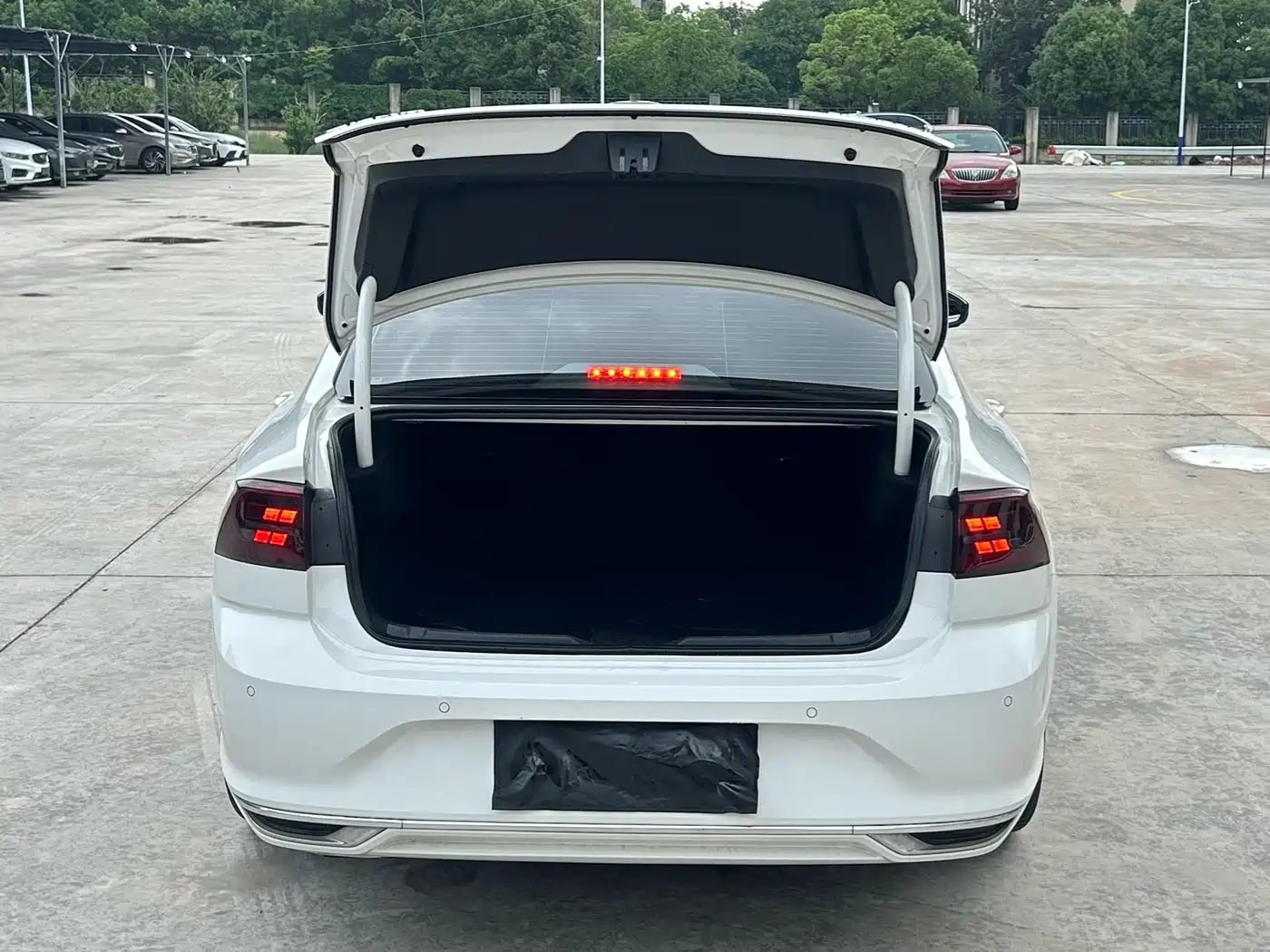Volkswagen Lamando 2021 Facelift 280TSI DSG Comfort Edition фото 13