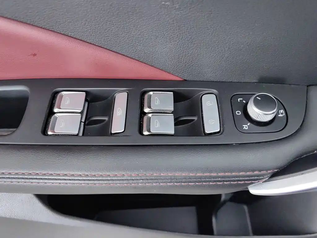 Geely Binyue 2019 2019 Sport 260T DCT Battle China VI