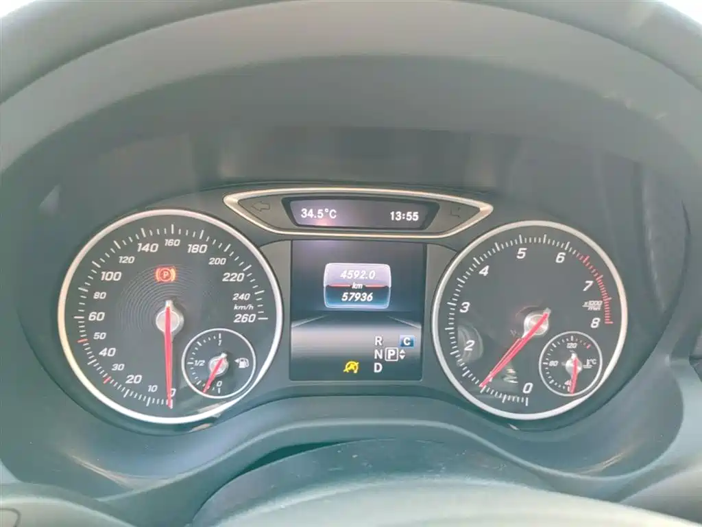 Mercedes-Benz A-Class (Import) 2018 A 200 Sport фото 8