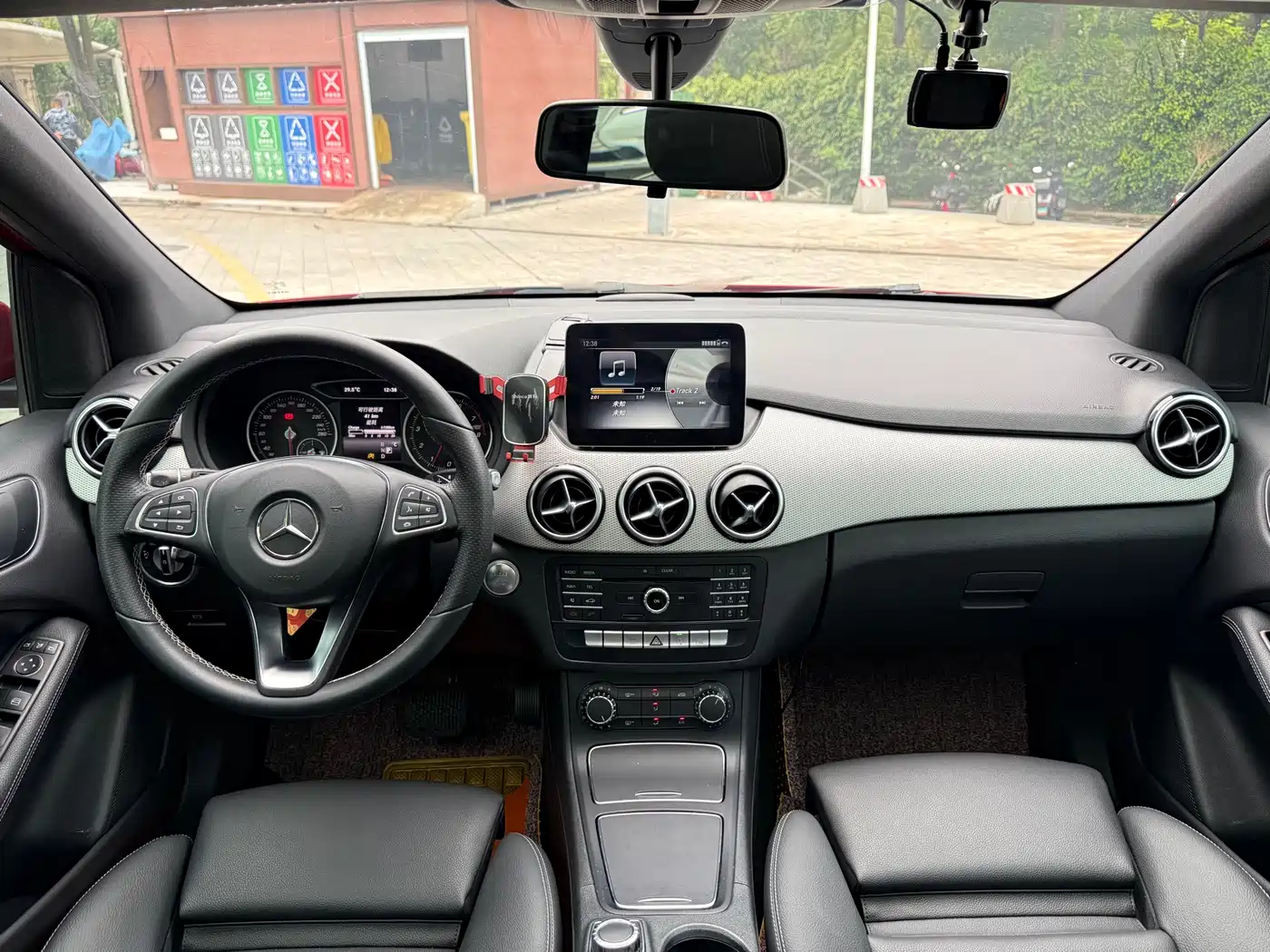 Mercedes-Benz B-Class 2017 B 200 Dynamic фото 19