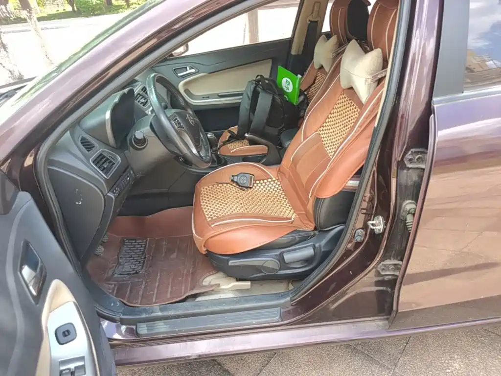 Haima Familia 2014 2014 M5 1.6L Manual Fashion