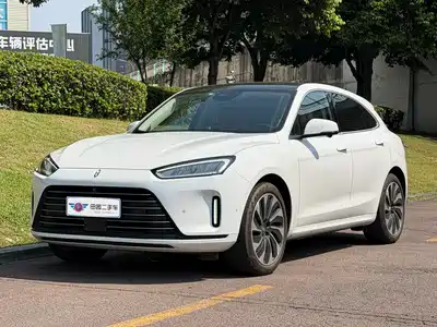 AITO M5