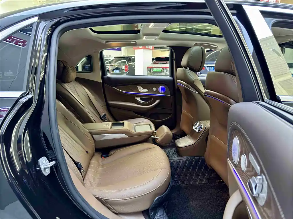 MERCEDES-BENZ E CLASS