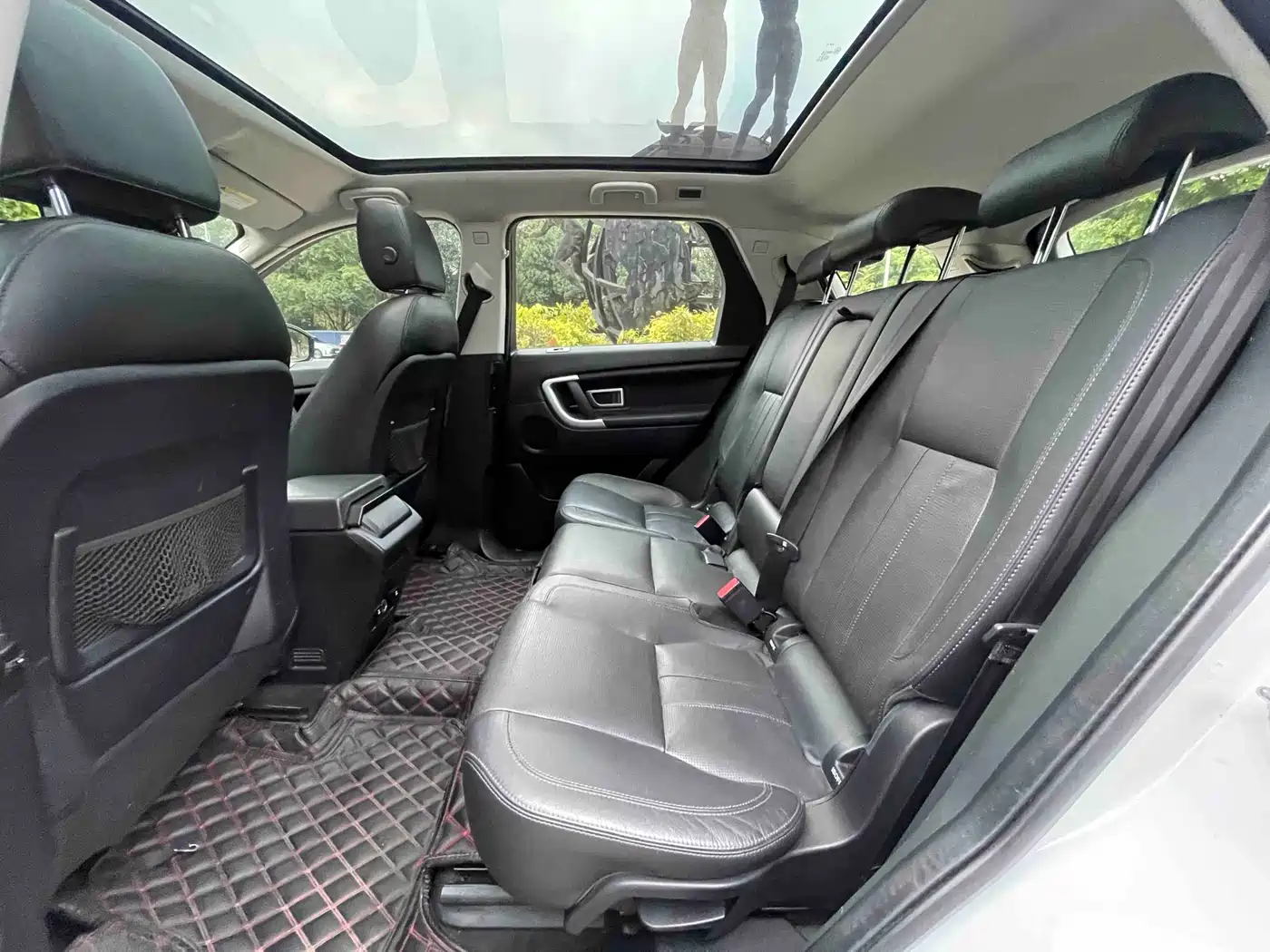 Land Rover Discovery Sport 2017 2.0T HSE фото 15