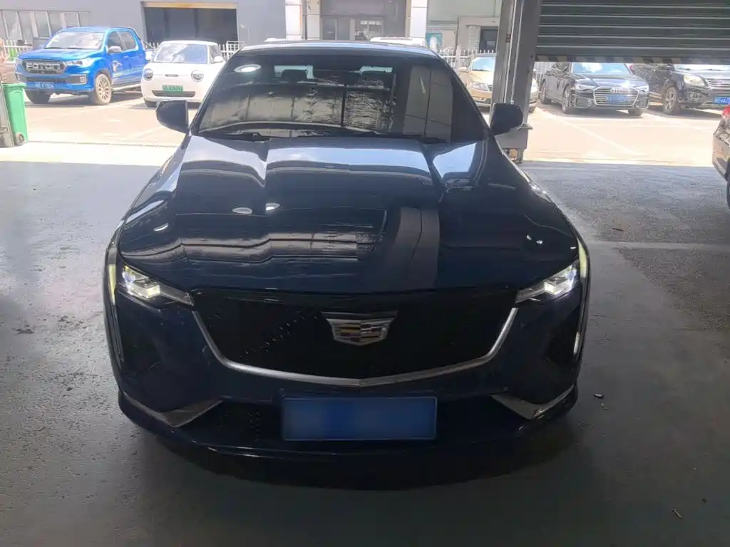 Фото 3 - Cadillac CT4
