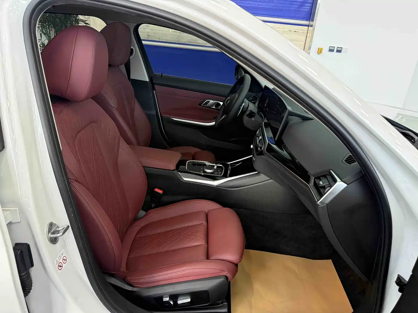 BMW 3 Series 2023 320Li M Sport Package фото 19