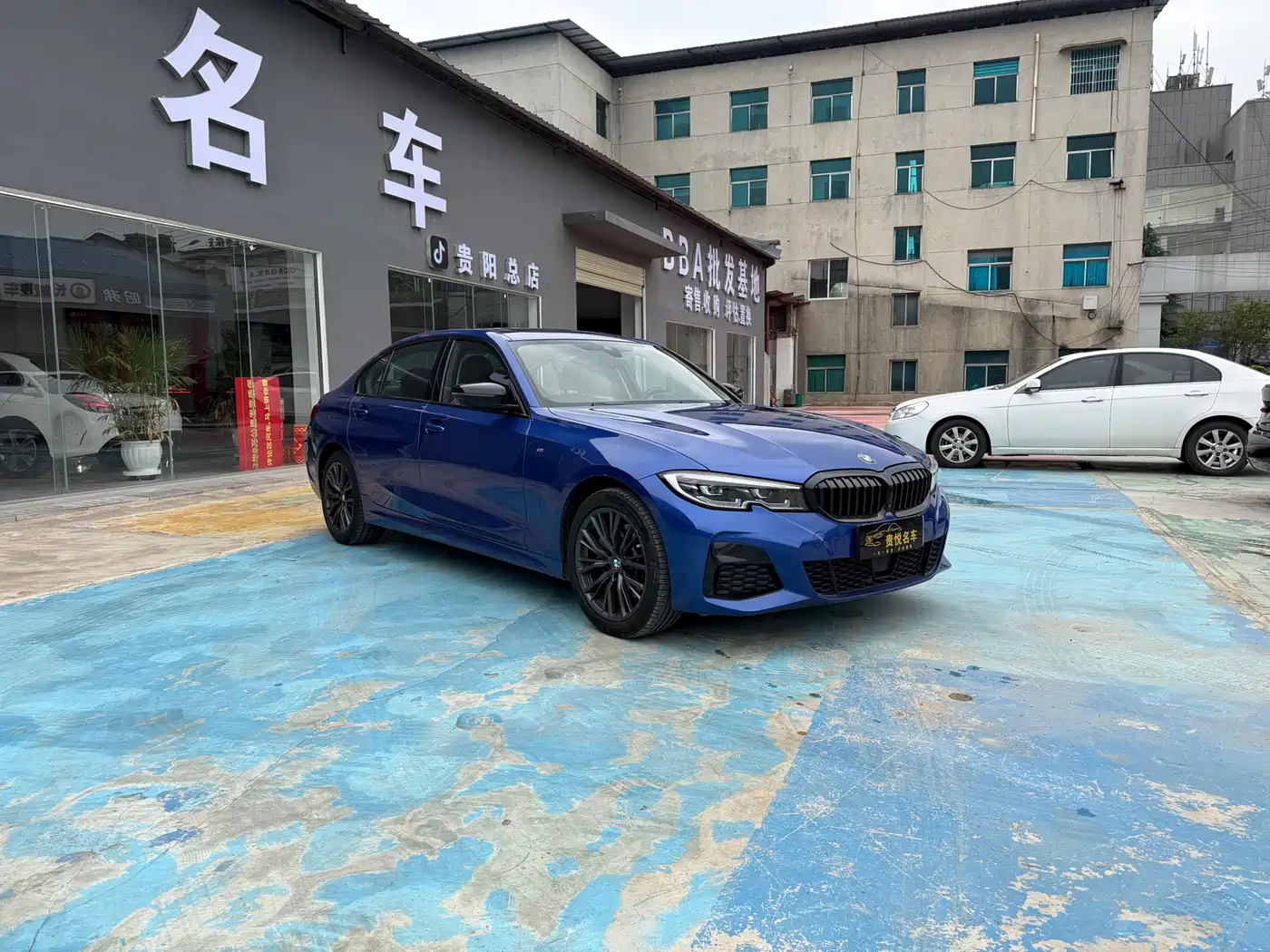 BMW 3 Series 2020 330Li xDrive M Sport Black Night Edition фото 3