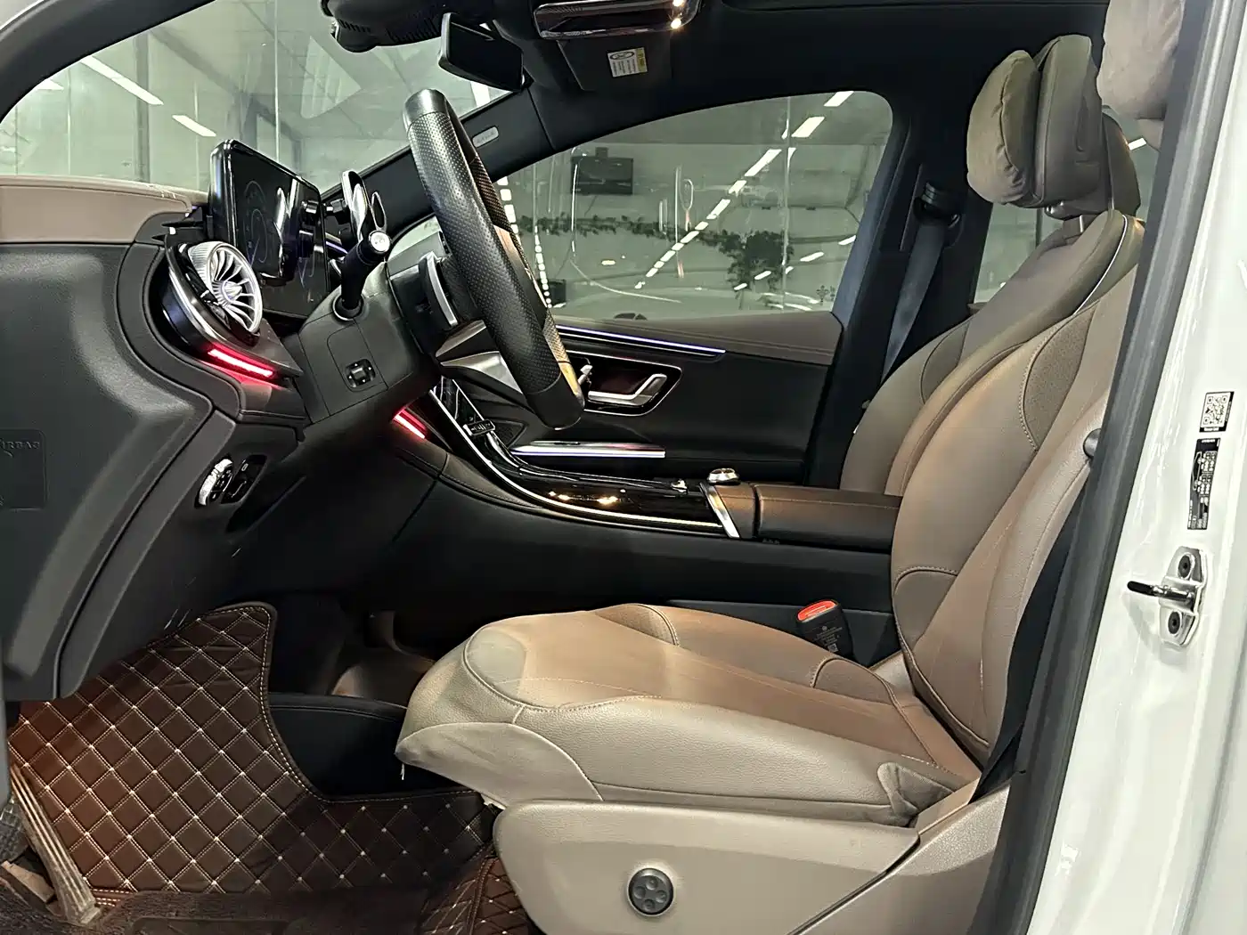 MERCEDES-BENZ EQE SUV