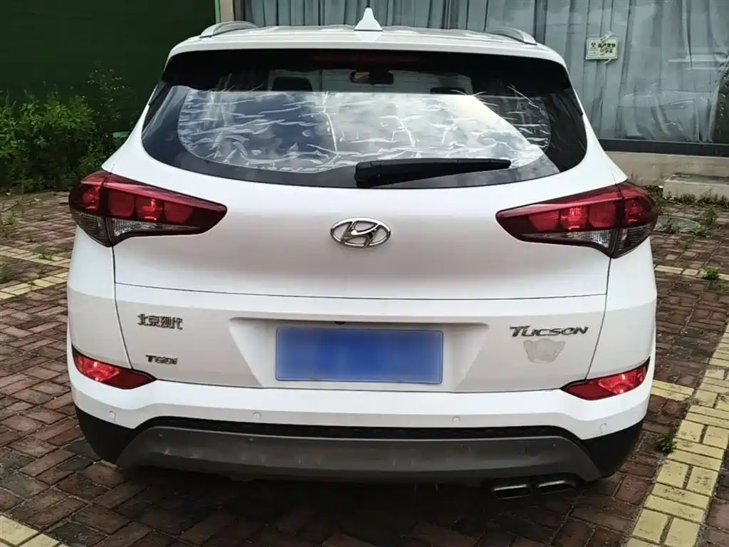 Hyundai Tucson 2015 1.6T Dual Clutch 2WD Smart фото 6