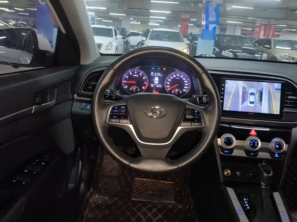Hyundai Elantra 2020 1.5L CVT Smart Style·Elite фото 11