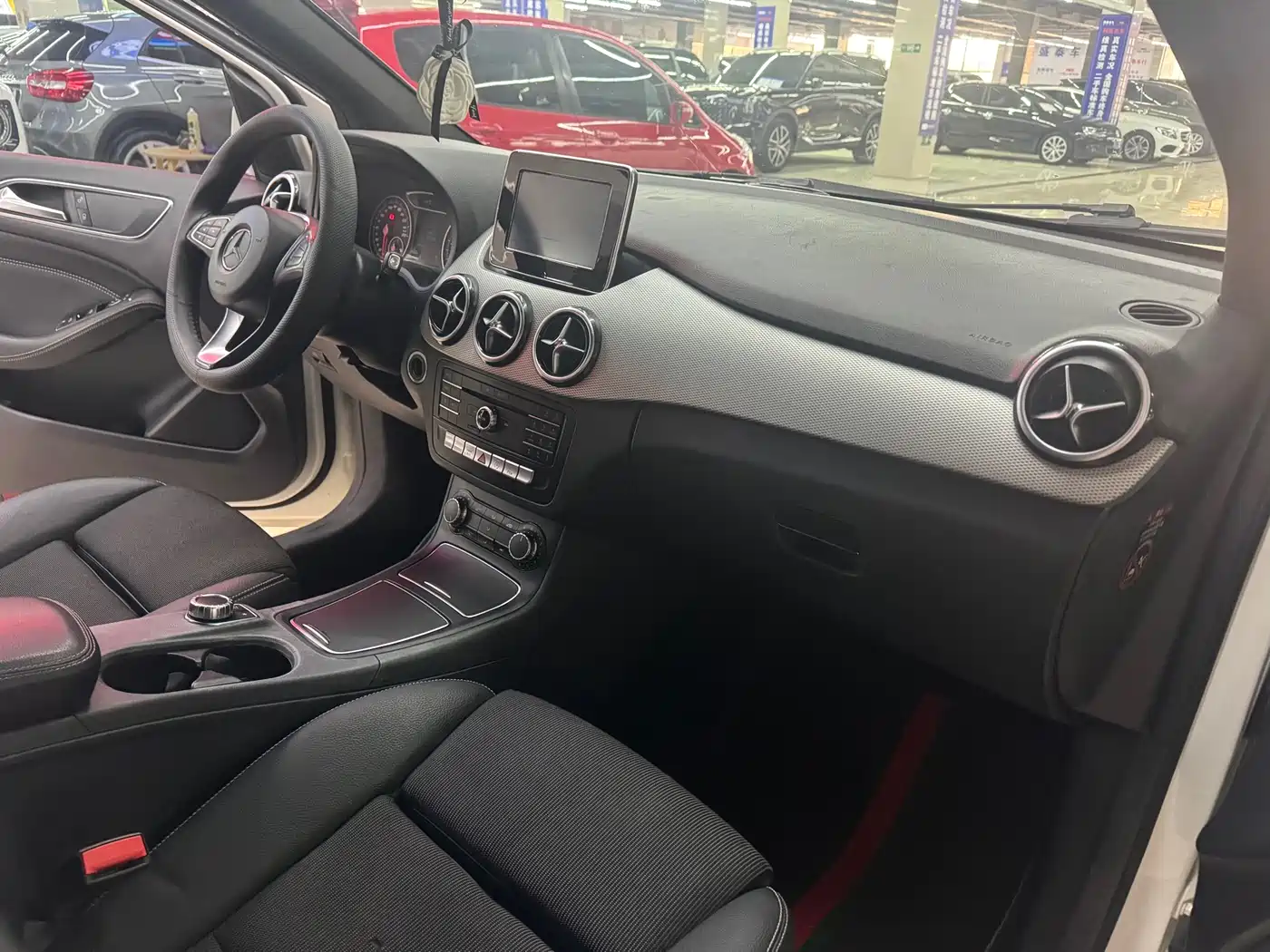 Mercedes-Benz B-Class 2015 B 200 Dynamic фото 9