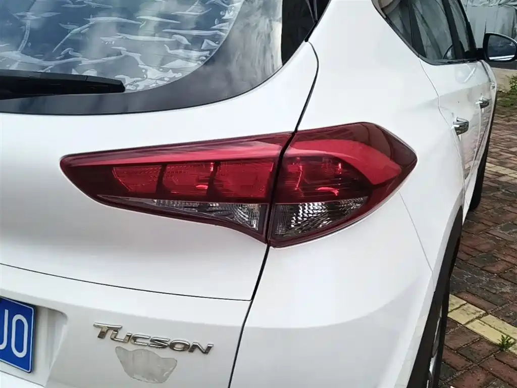 Hyundai Tucson 2015 1.6T Dual Clutch 2WD Smart фото 8