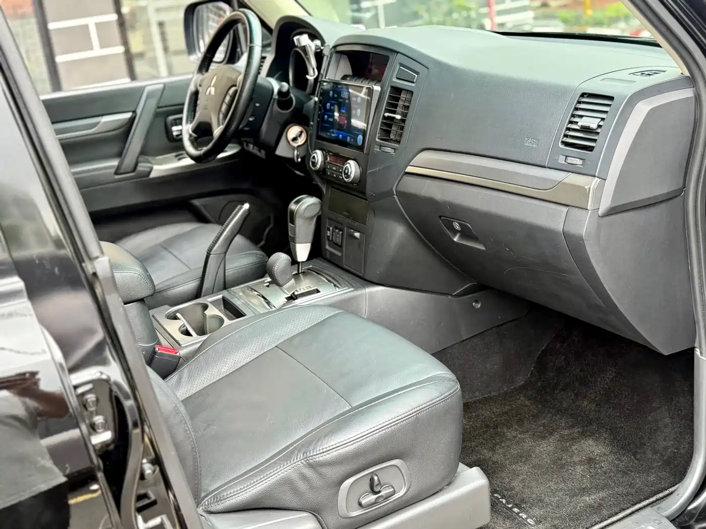 Mitsubishi Pajero (Import) 2012 3.0L Elite Plus Edition фото 14
