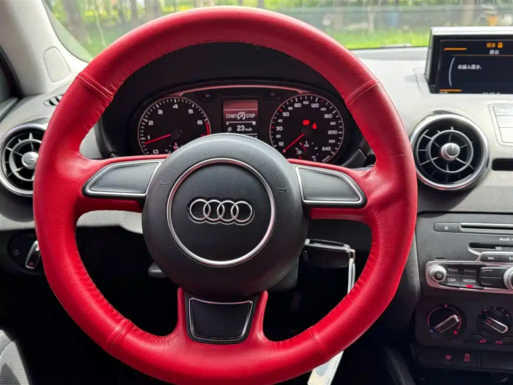 Audi A1 2017 2016 30 TFSI Sportback Design Style Edition