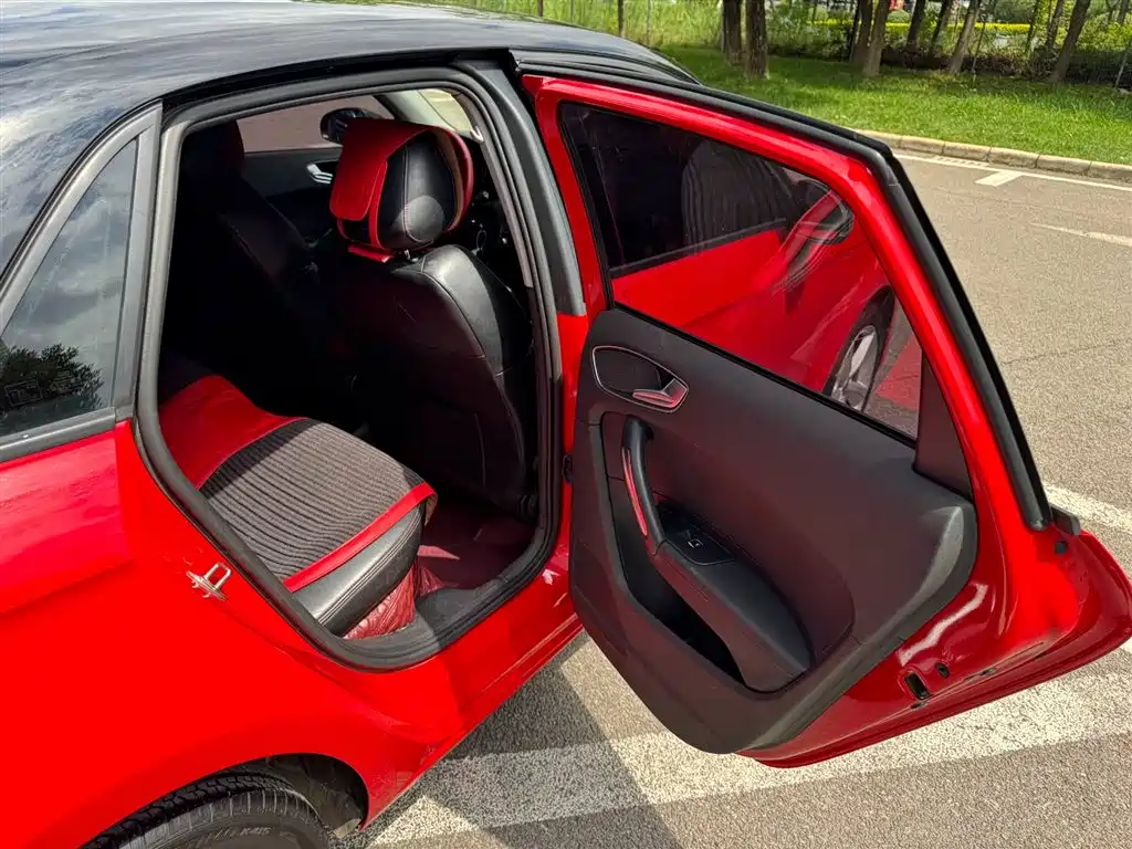 Audi A1 2017 2016 30 TFSI Sportback Design Style Edition