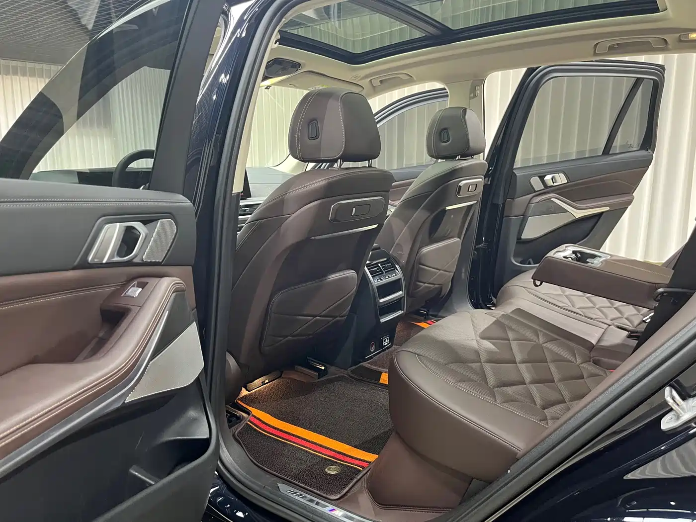 BMW X5 2023 xDrive 30Li Premium M Sport Black Night Package фото 10