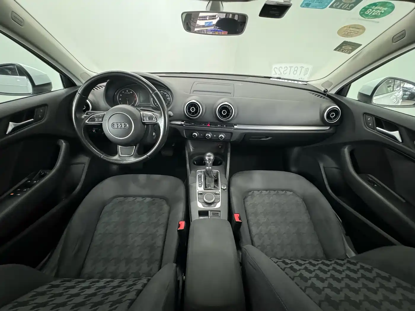 Audi A3 2016 Sportback 35 TFSI Leadership фото 13