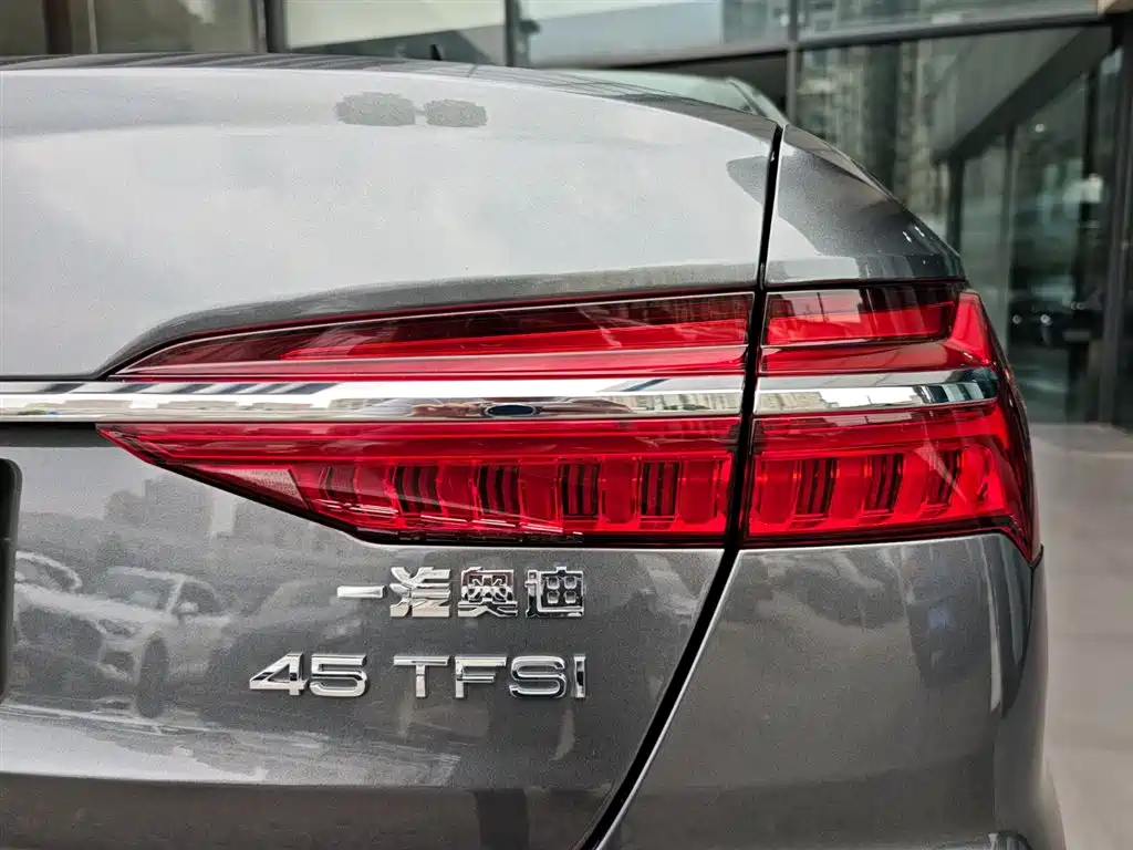 Audi A6L 2023 Facelift 45 TFSI Premium Dynamic фото 15