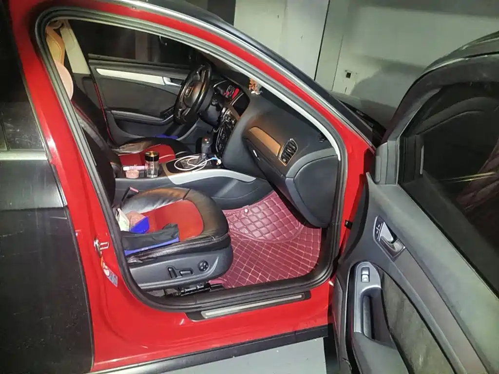 Фото 13 - Audi A4L