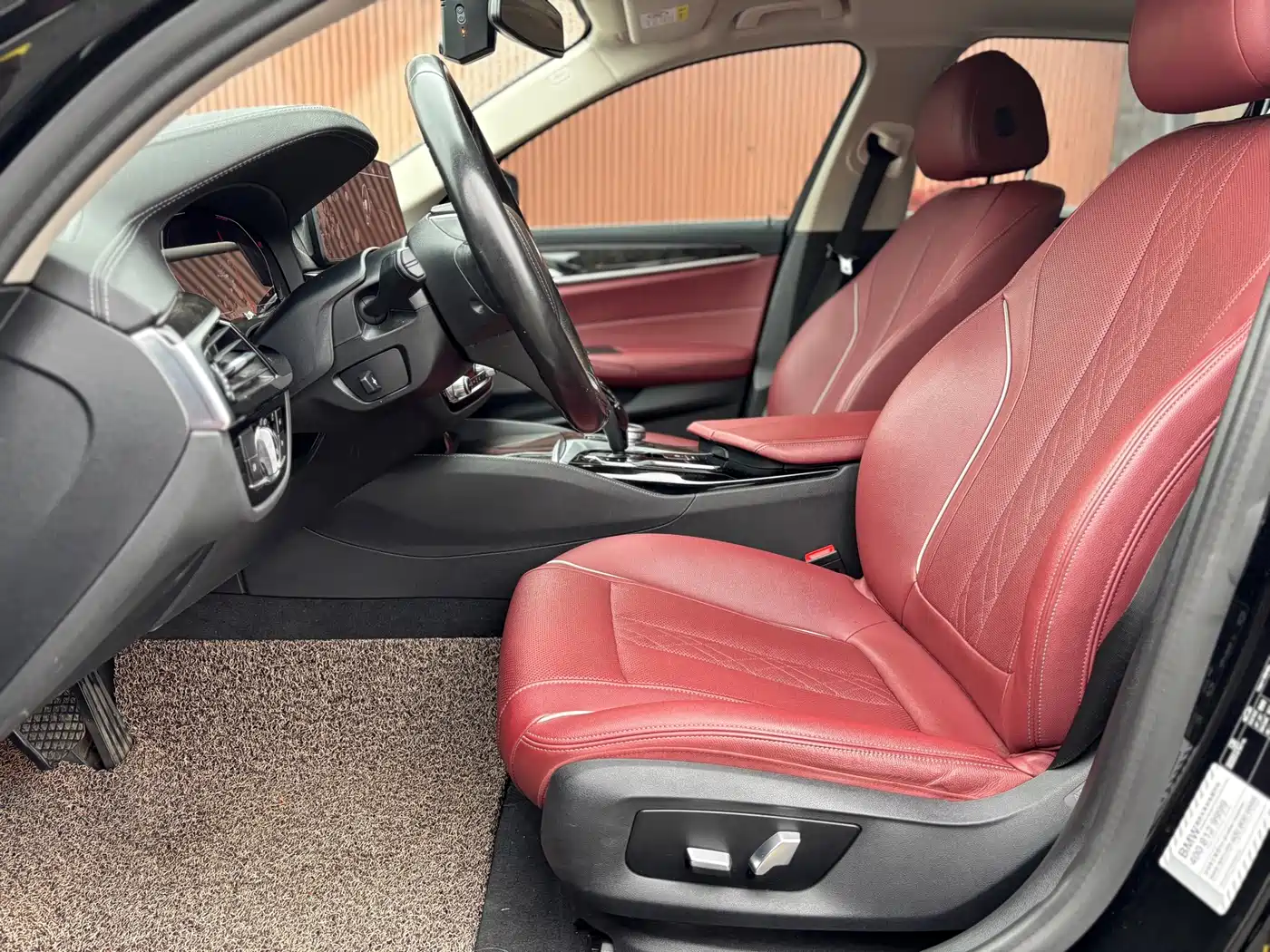 BMW 5 Series 2021 525Li M Sport Package фото 7