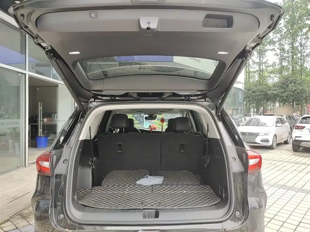 Buick Enclave 2020 28T 4WD Premium Model фото 19