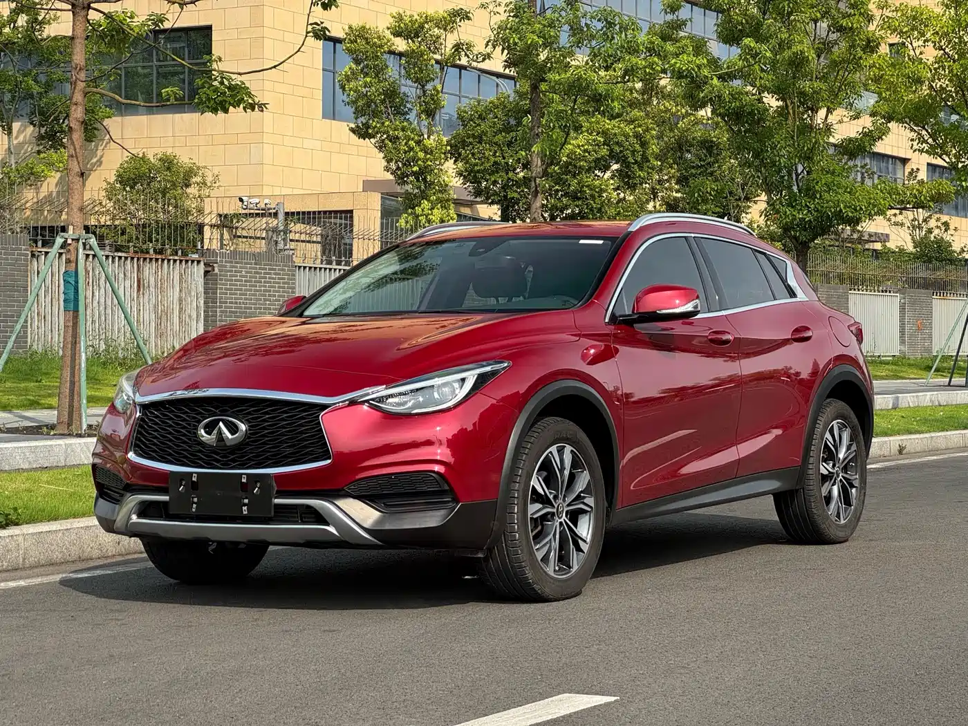 Infiniti QX30 2017 — пригон из Китая