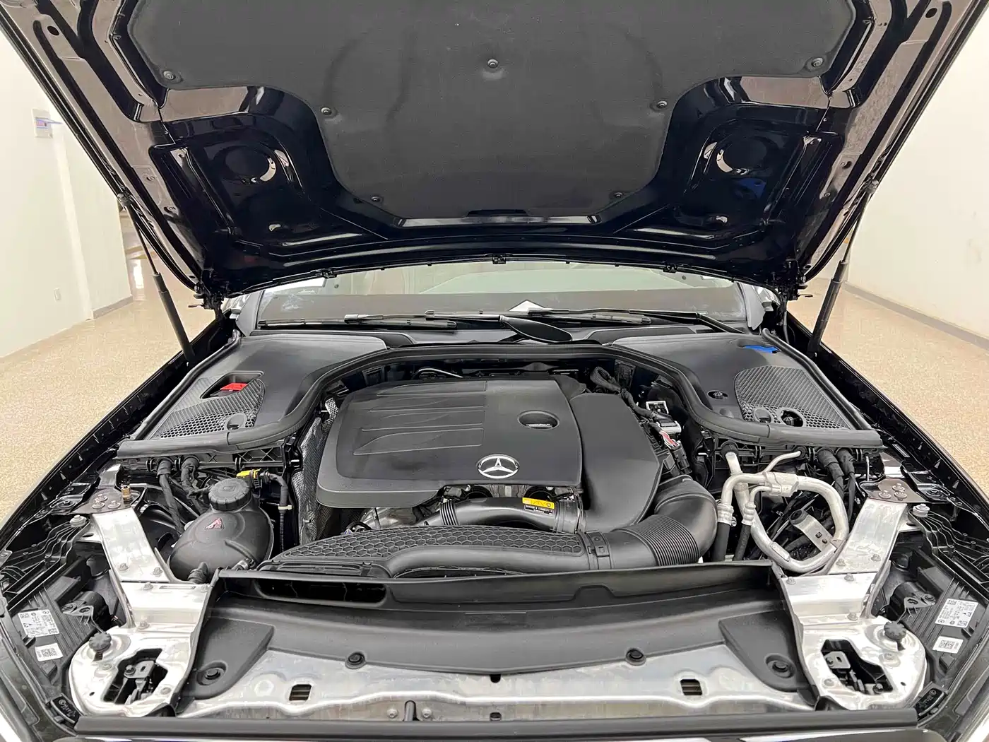 Mercedes-Benz E-Class 2023 Facelift E 300 L Luxury фото 27