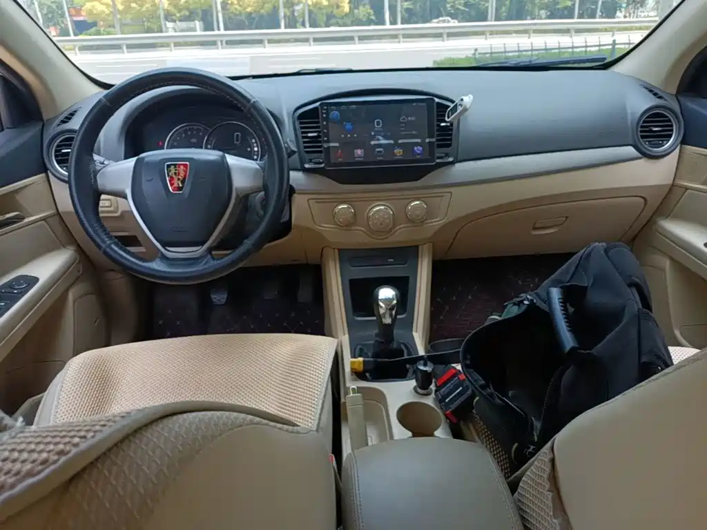 Roewe 350 2015 2015 Model 1.5L Manual Luxury Sunroof Edition