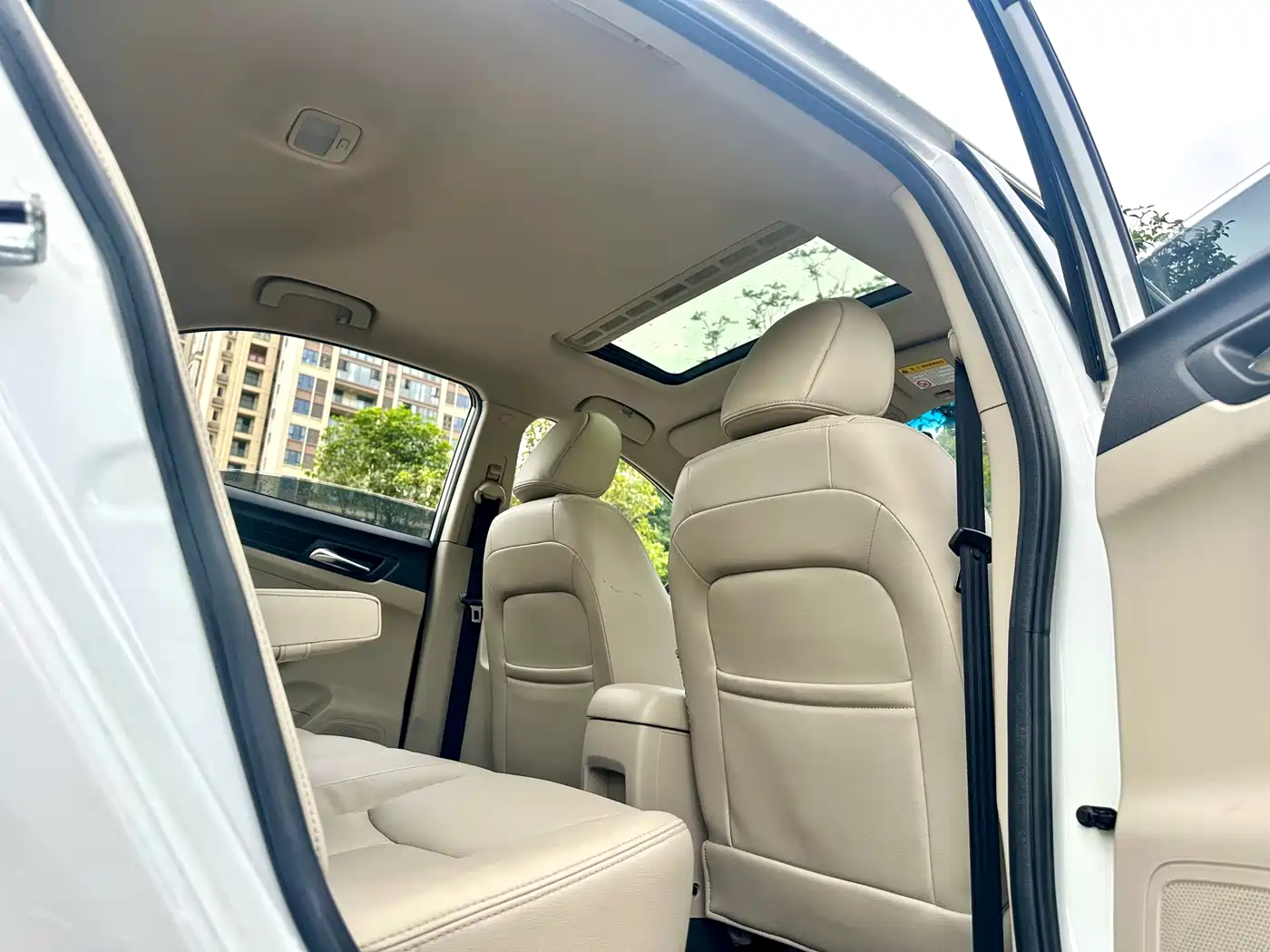 Roewe 360 2016 2015 1.5L Automatic Luxury