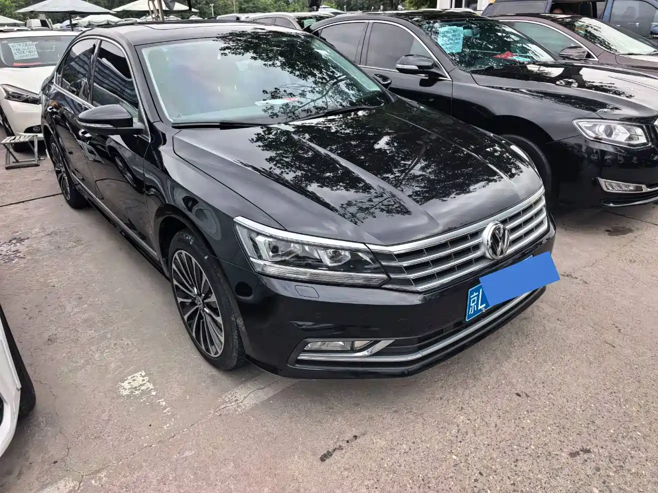 Volkswagen Passat 2017 330TSI DSG Luxury фото 2