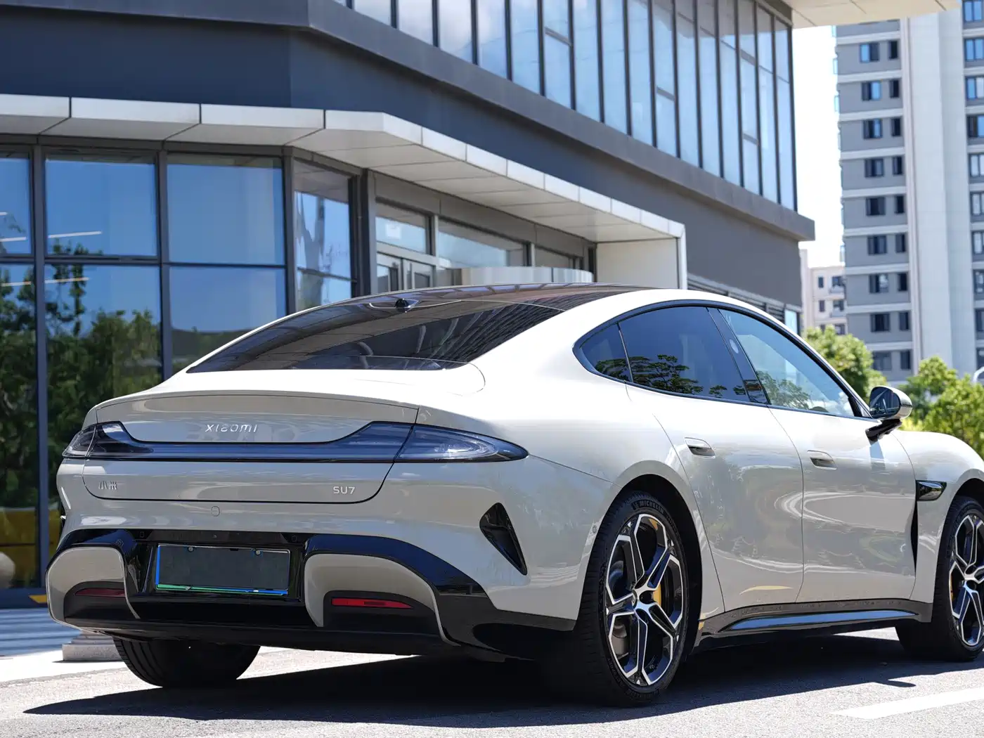 XIAOMI CAR XIAOMI SU7