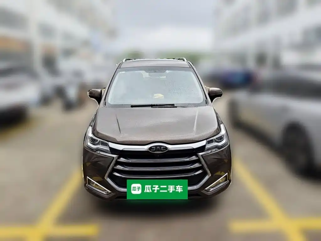 JAC Motors JAC Refine R3 2019 2018 1.6L Manual Luxury Sunroof