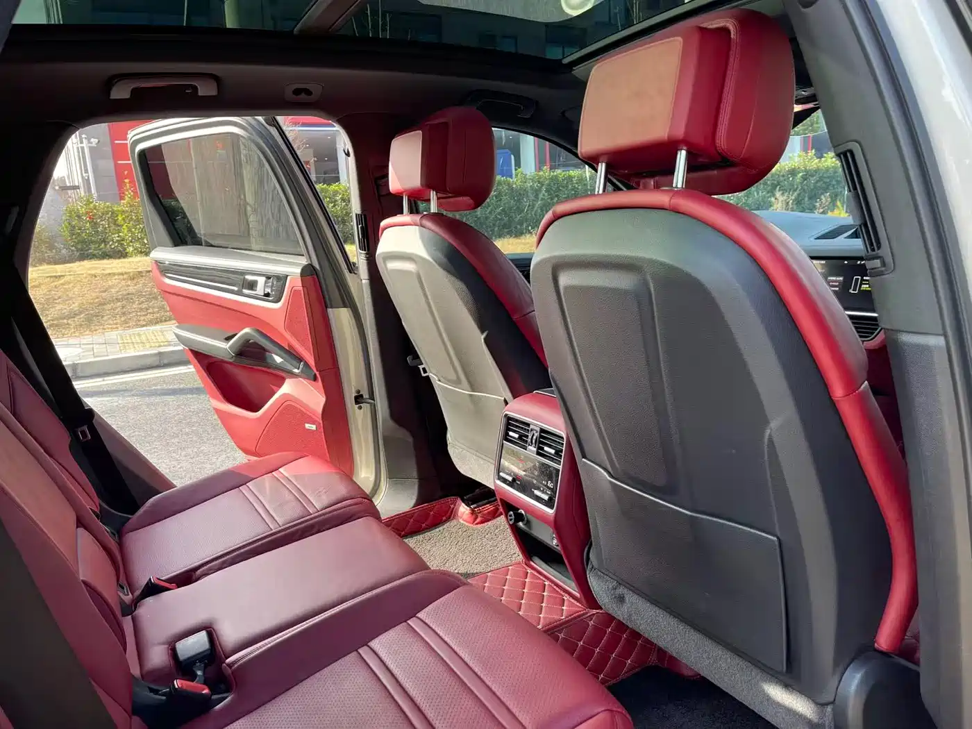 PORSCHE CAYENNE NEW ENERGY