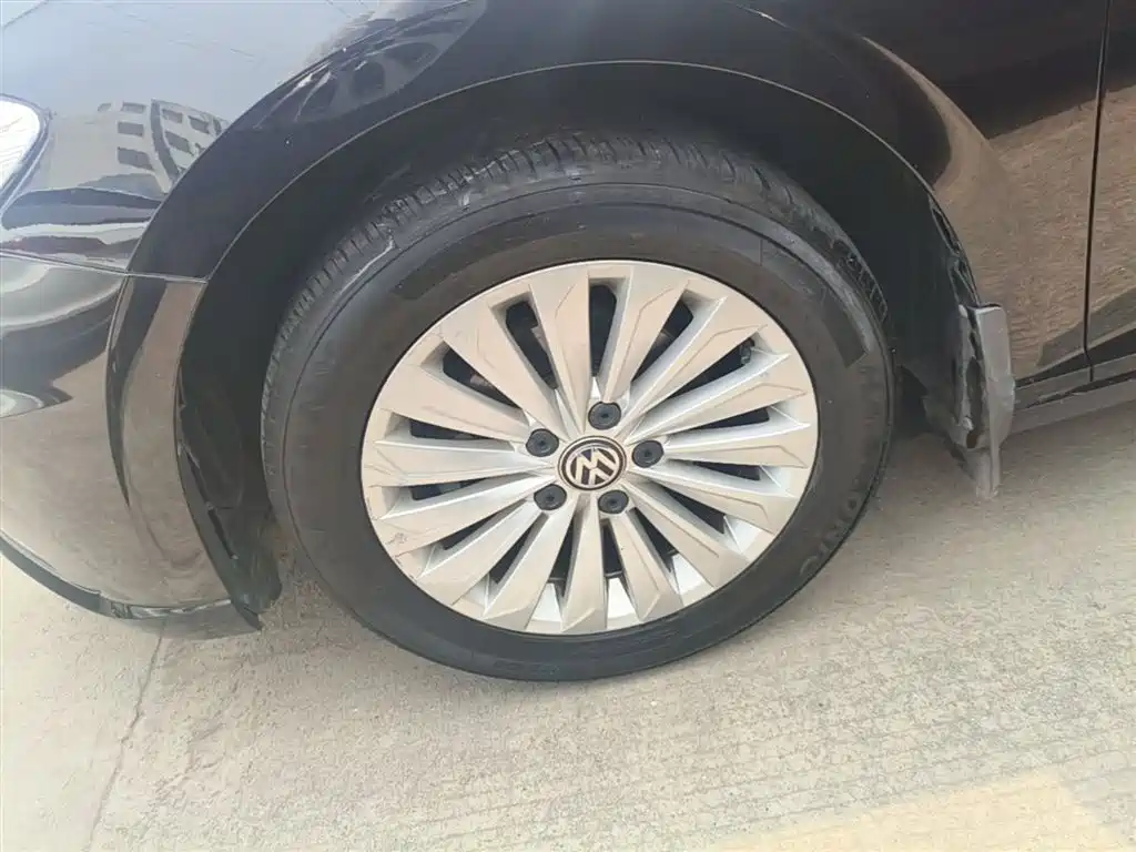 Volkswagen Lavida 2019 1.5L Automatic Comfort Edition China VI фото 23