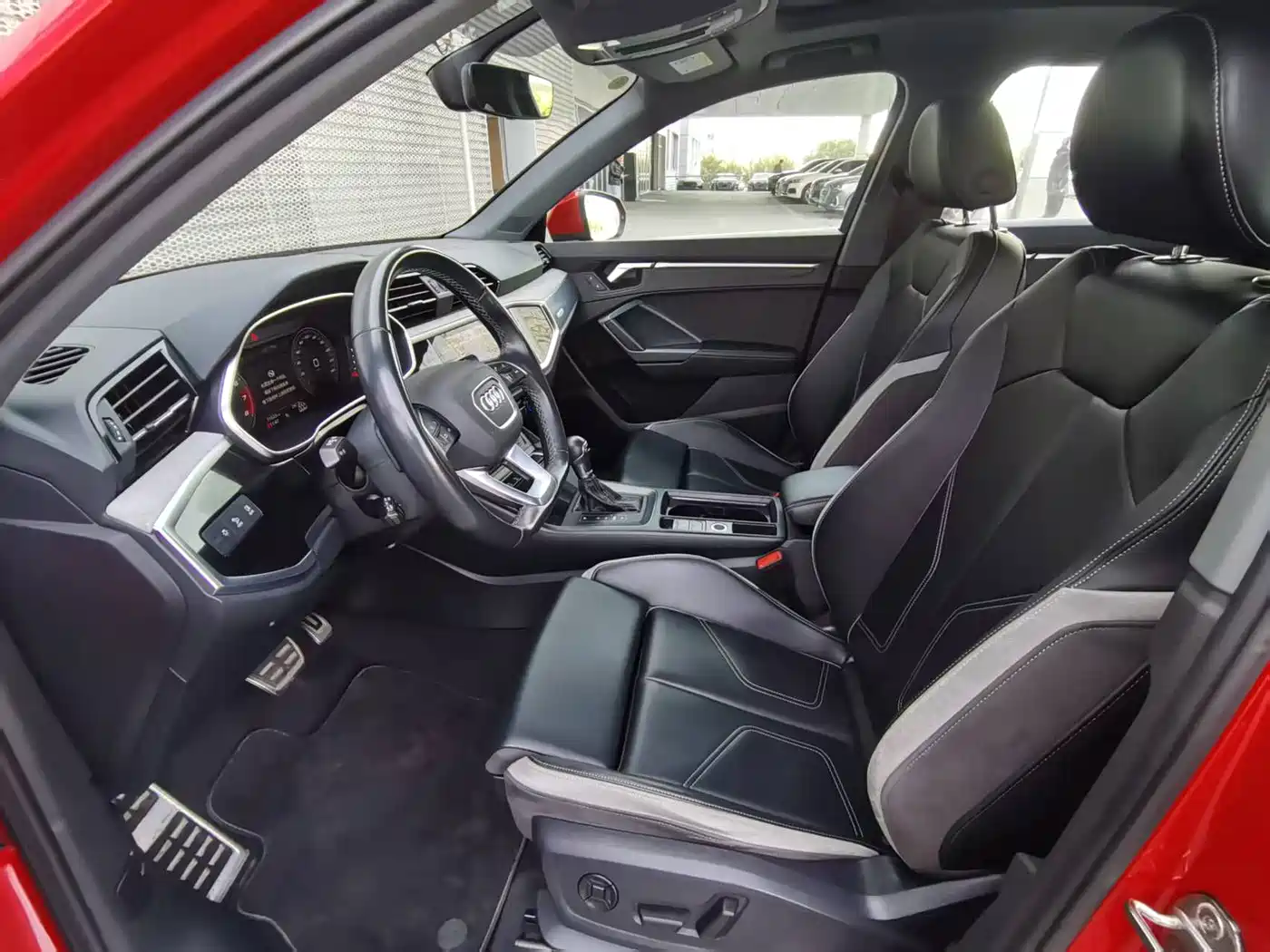 Audi Q3 2024 35 TFSI Fashion Sport фото 6