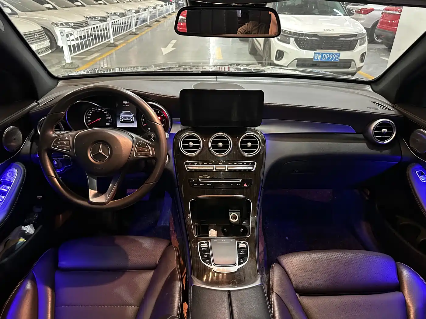 Mercedes-Benz GLC 2018 GLC 260 4MATIC Luxury фото 6