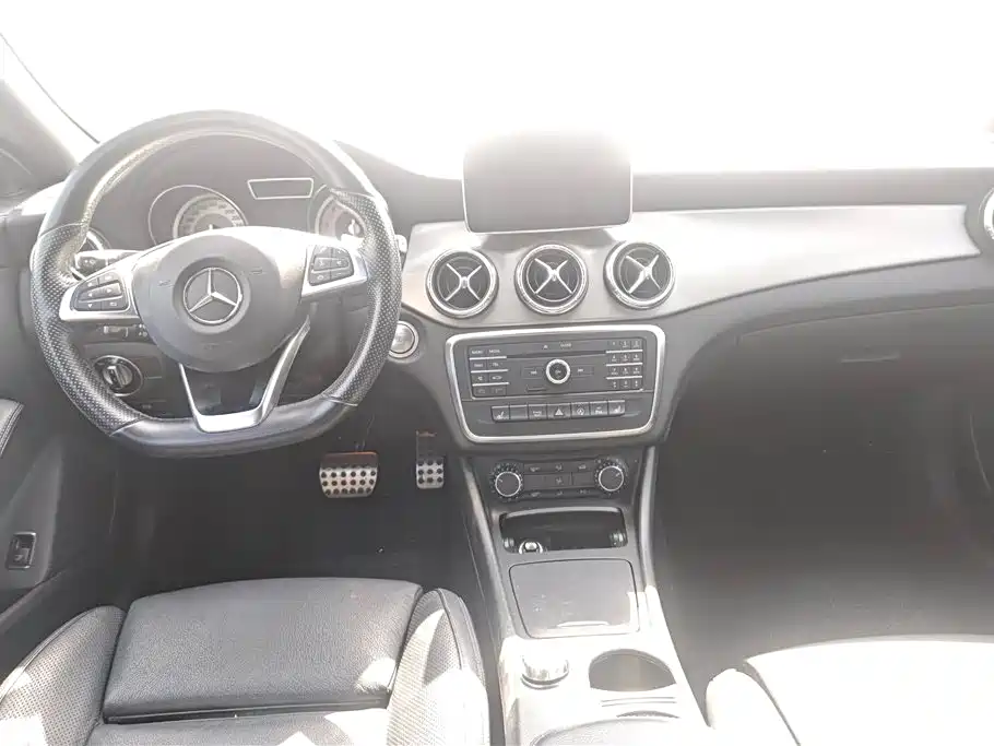 Mercedes-Benz CLA (Import) 2016 CLA 260 4MATIC фото 12