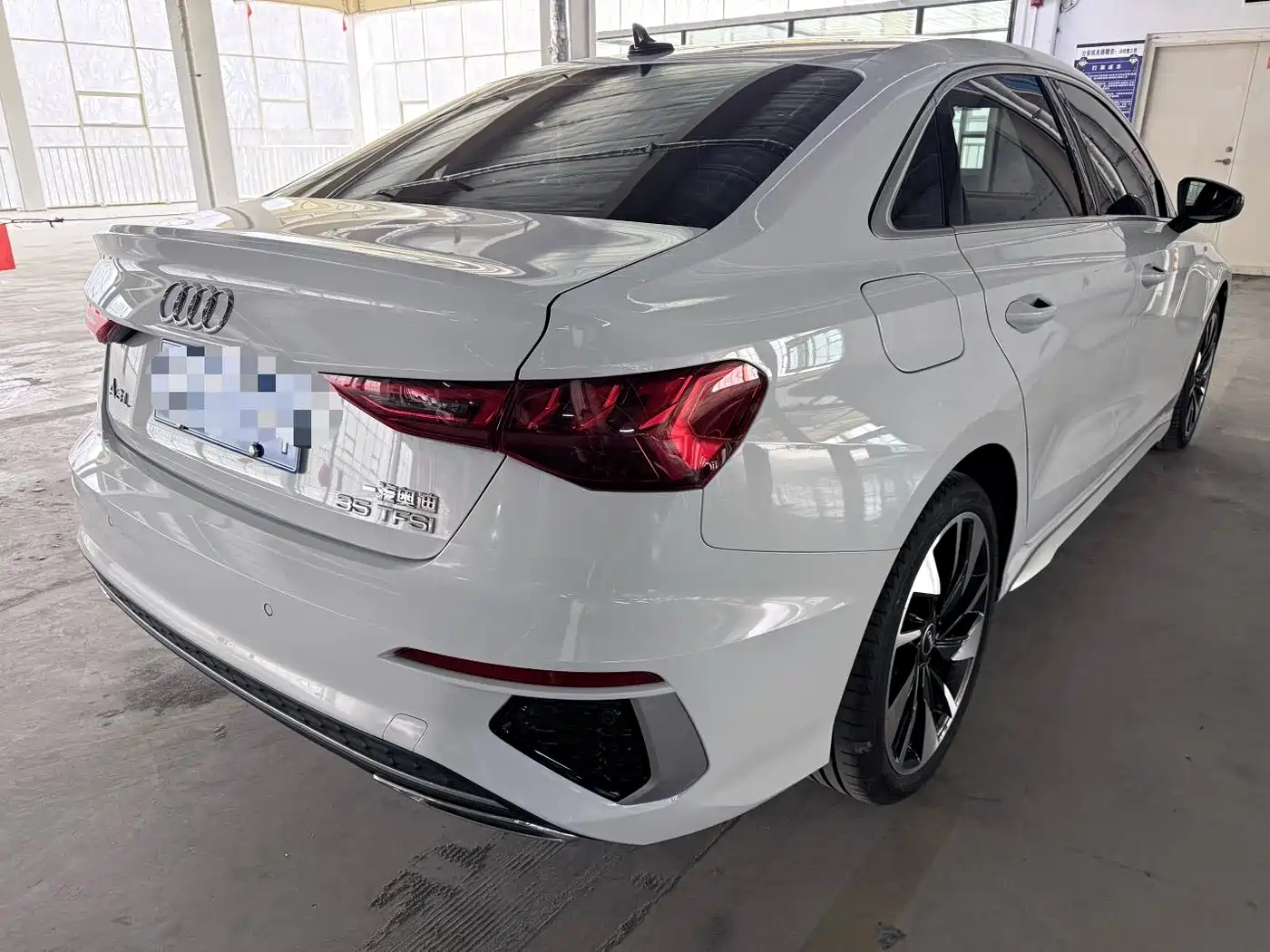 Audi A3 2023 A3L Limousine 35 TFSI Progressive Elegance фото 17