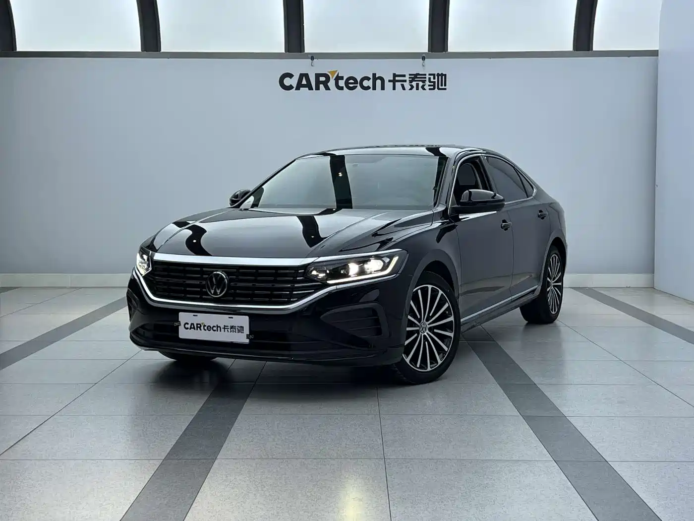 Volkswagen Passat 2023 280TSI Business Edition
