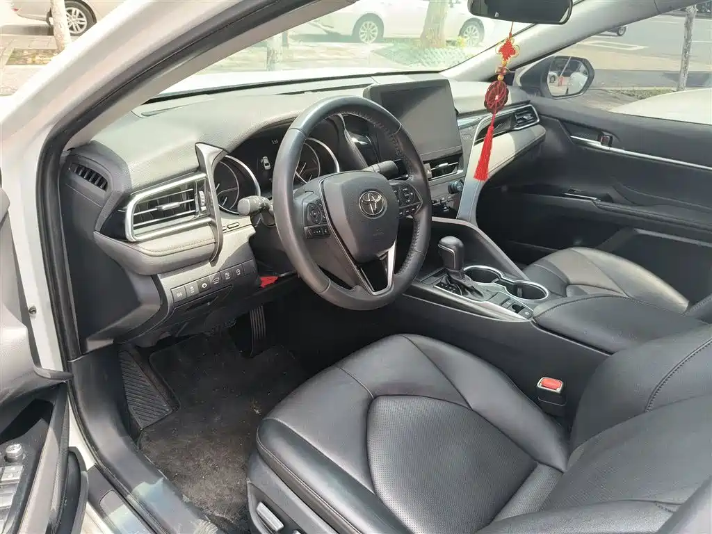 Toyota Camry 2023 2.0G Luxury Edition фото 10
