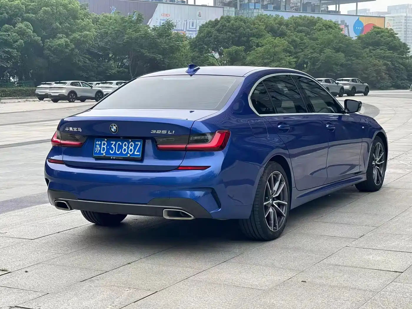 BMW 3 Series 2020 325Li M Sport Package фото 4
