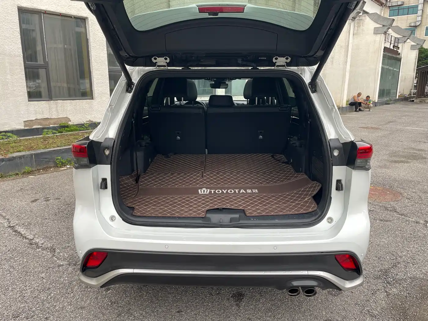 Toyota Crown Kluger 2022 2.5L HEV 4WD Premium Edition фото 15